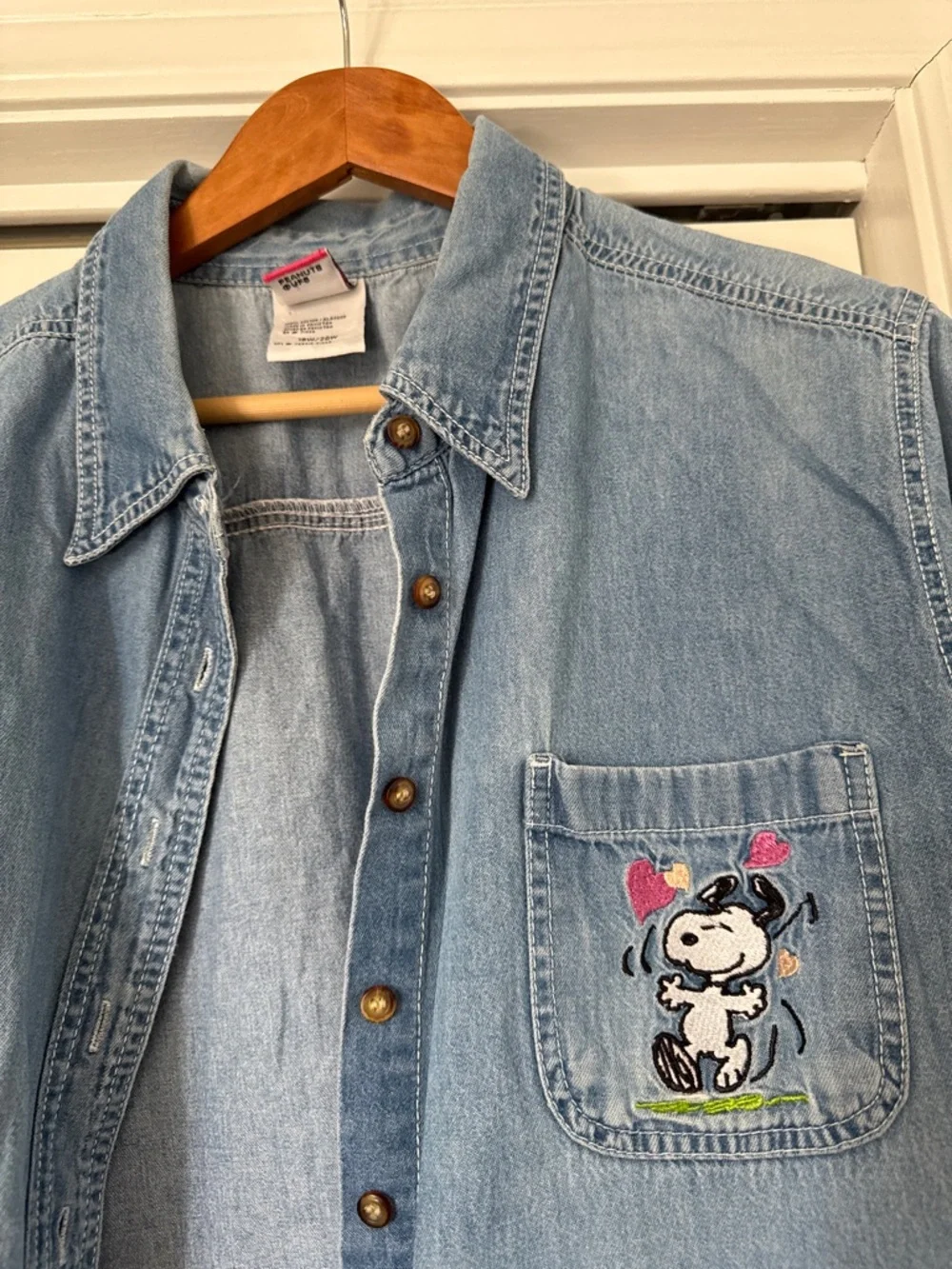 Vtg 90s Peanuts Snoopy Embroidered Denim Button Down Shirt Plus Size 18W/20W - Picture 8 of 8